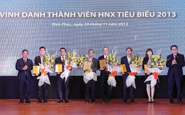 HNX bình chọn CTCK tiêu biểu như thế nào?